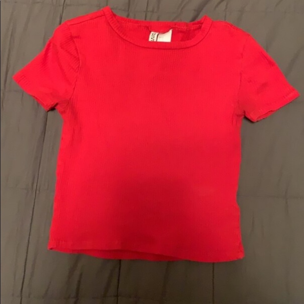 red crop top